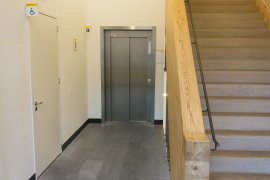 The elevator and accessible toilet at Janskerkhof 2-3a