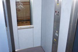 The elevator of Voltaire Hall.