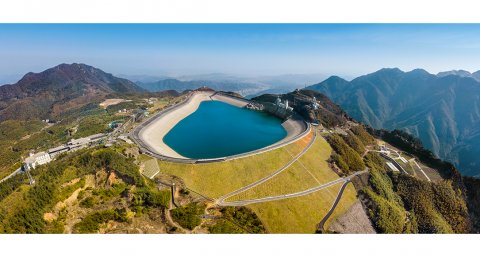 The Tianhuangping Pumped Storage Power Station in Tianhuangping, Anji County of Zhejiang Province, China. The power station has an installed capacity of 1,836 megawatts (2,462,000 hp) utilizing 6 reversible Francis turbines. © iStockphoto.com/Sky_Blue