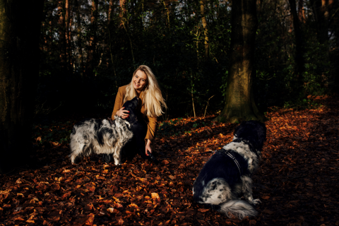 Een foto van Sophie de Heus met honden