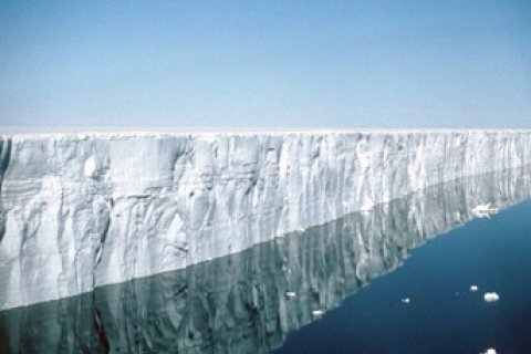 IJskap Antarctica smelt door verandering oceaanstroming