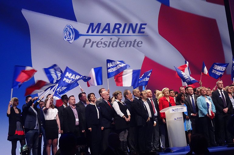 Marine Le Pen tijdens haar presidentiële campagne in 2017. Bron: Wikimedia/Jérémy-Günther-Heinz Jähnick (GFDL-1.2)