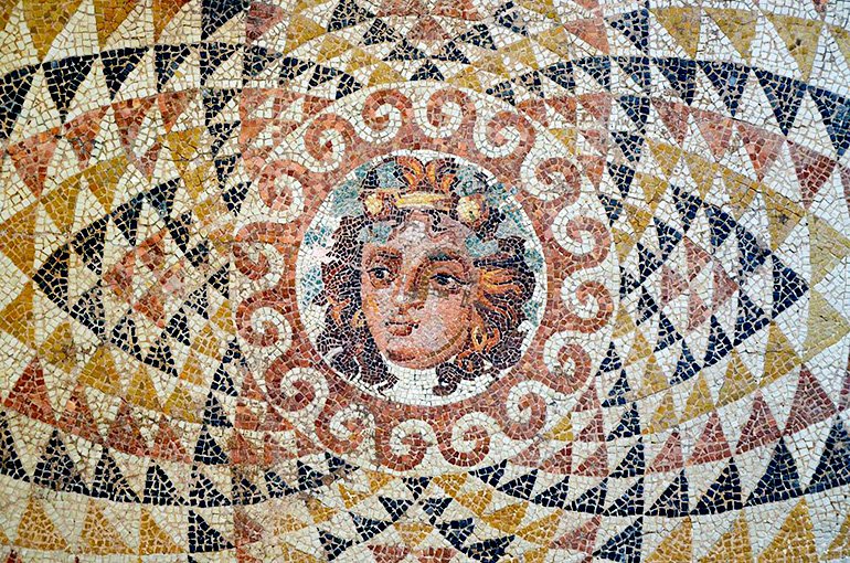 Mozaïek van Dionysus. Foto: Carole Raddato via Wikimedia Commons (CC BY-SA 2.0)