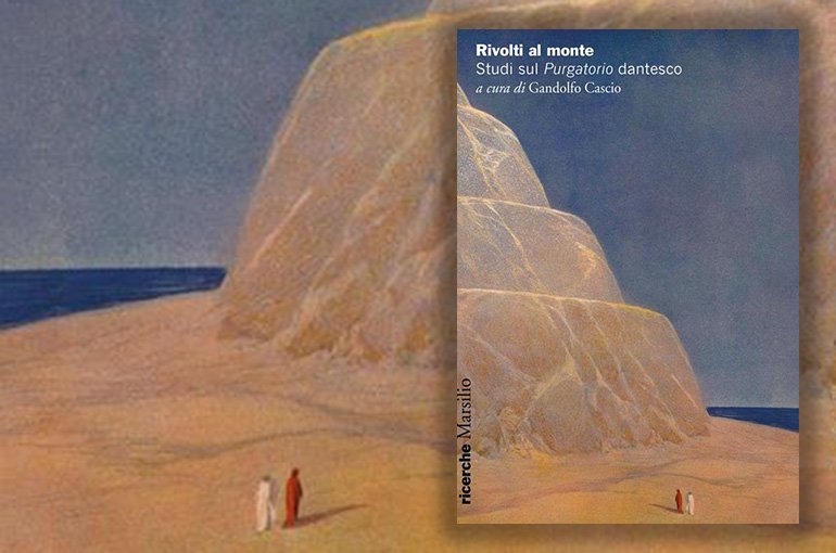 Omslag van het boek 'Rivolti al monte', waarop twee mensen lopen langs een enorme berg