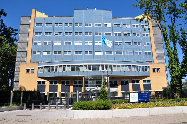 Het gebouw in Leidschendam, waar van 1993-2002 de BVD en tot eind 2007 de AIVD gevestigd was. Tegenwoordig zetel van het Libanontribunaal. Bron: Wikimedia/Vincent van Zeijst