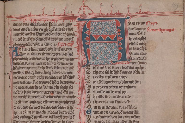 Close-up van de Strofische gedichten van Hadewijch: een middeleeuws handschrift.
