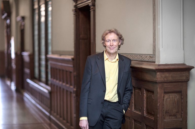 Prof. dr. Bart Besamusca. Foto Ed van Rijswijk