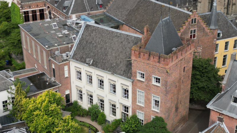 Luchtfoto van de Faculty Club - in het hart van Utrecht